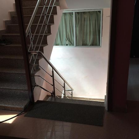 Hotel Pragya International Bénarès Extérieur photo