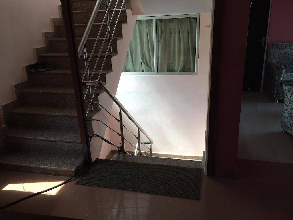 Hotel Pragya International Bénarès Extérieur photo