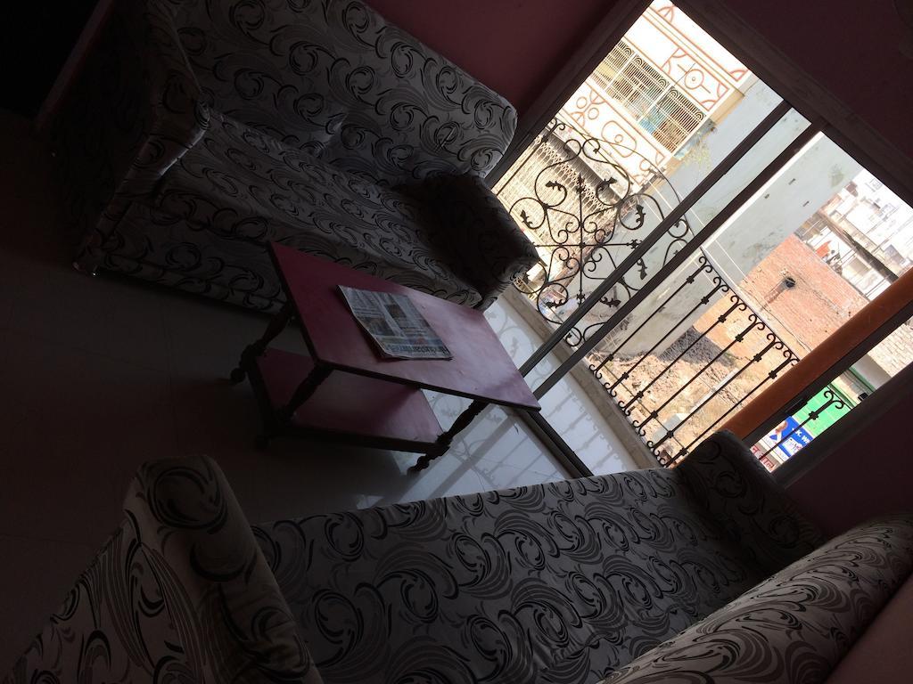 Hotel Pragya International Bénarès Extérieur photo